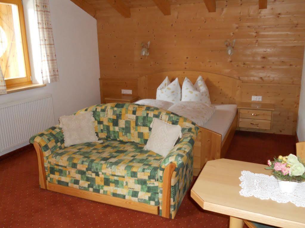 Апартаменты Haus Bergzauber Нойштифт-им-Штубайталь Экстерьер фото